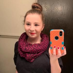 Meet your Posher, Selena